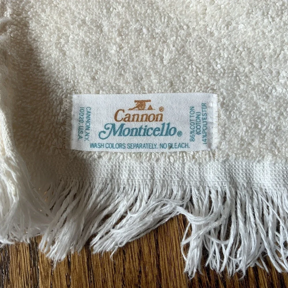 VTG Pair Monticello Cannon Bath Towel Yellow Sculpted Retro Grandma Made USA